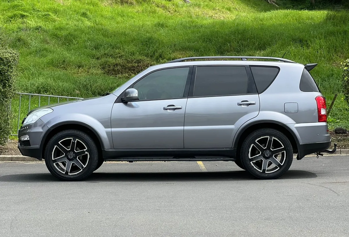  2014 Ssangyong Rexton Sports R-Series 4WD NZ New *Cruise Control,Steering Controls* Carousel 4