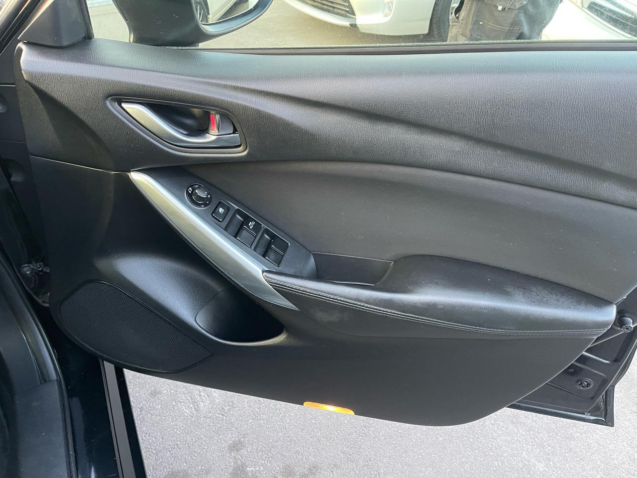 2013 Mazda Atenza Wagon / Low Kms Carousel 17