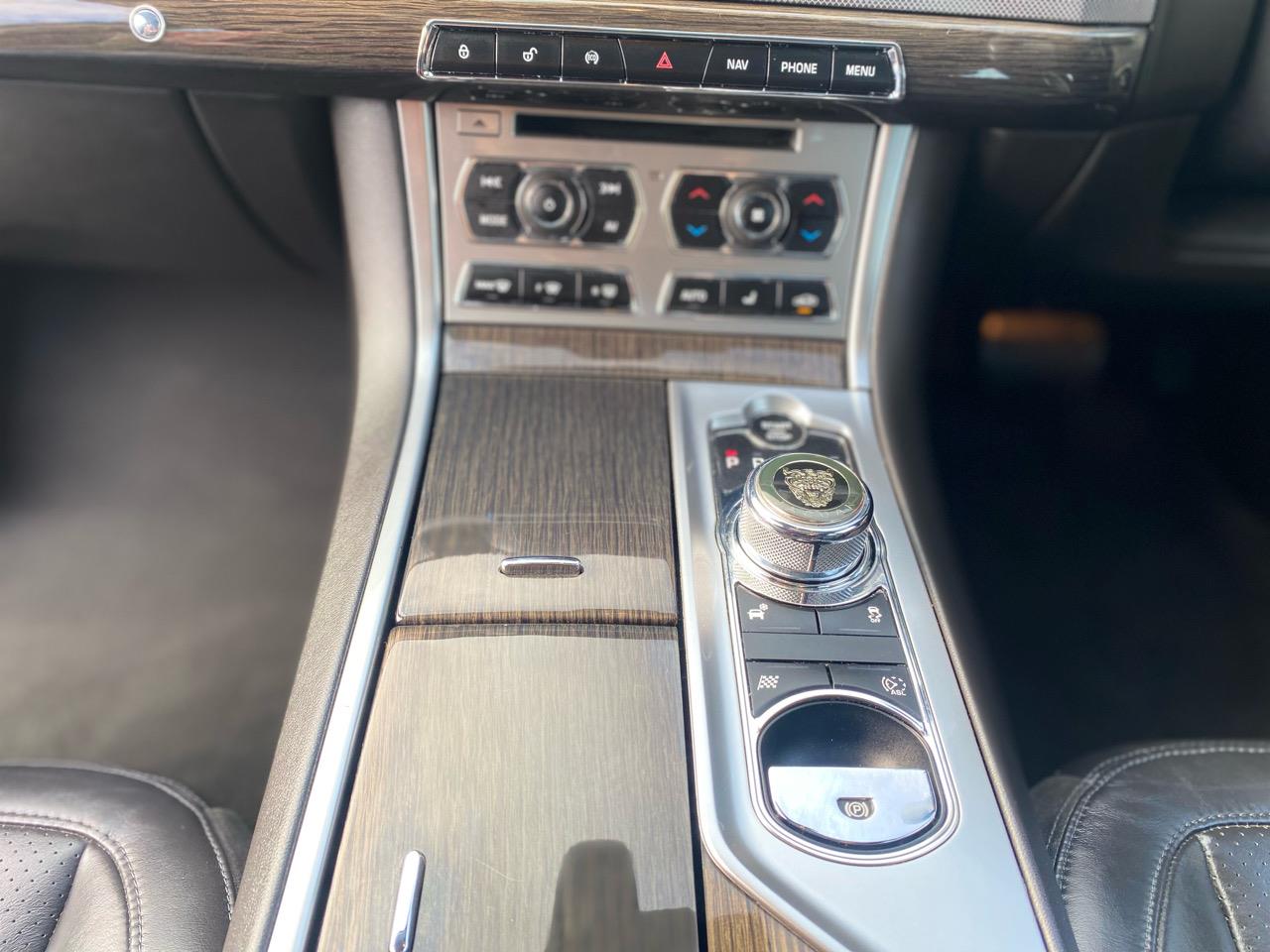 2013 Jaguar XFR V8 Supercharged Carousel 5