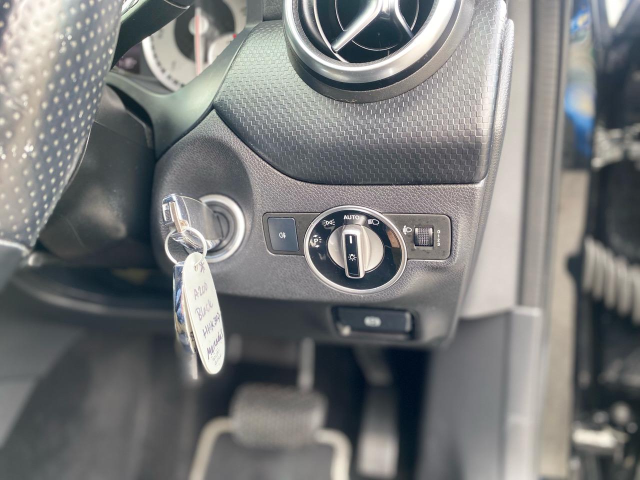 2014 Mercedes-Benz A 200 Super Nice and Tidy Carousel 13