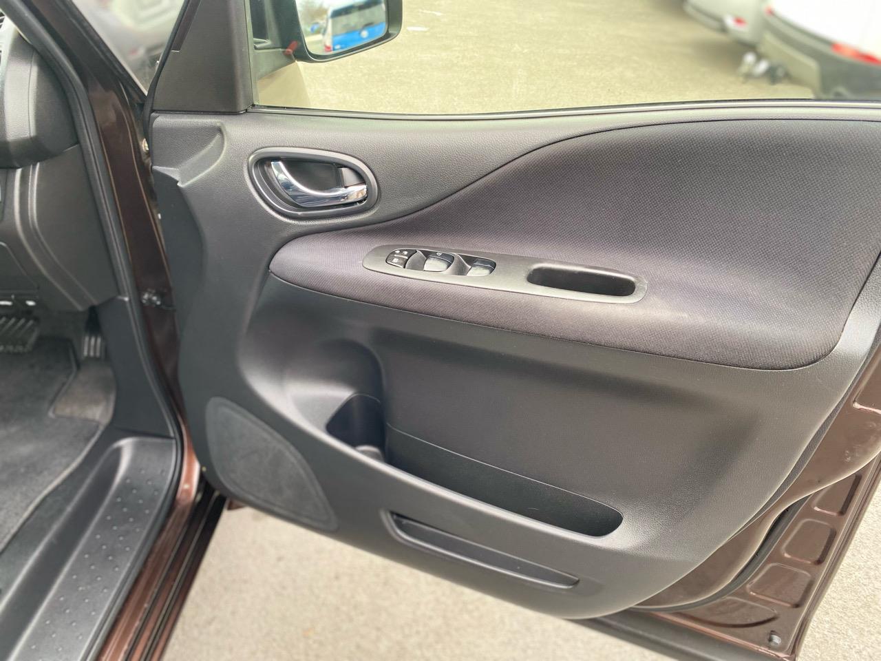 2015 Nissan Serena Both Sides Electric Sliding Doors Carousel 18