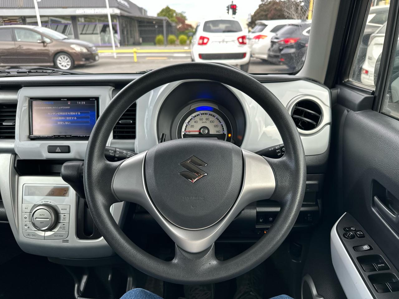 2015 Suzuki Hustler Hybrid / Nice & Tidy Carousel 14