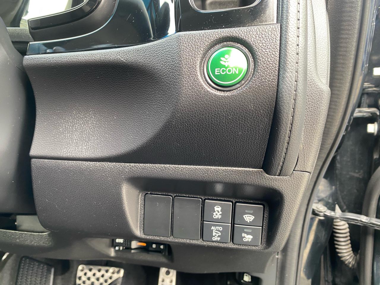 second hand 2017 Honda Shuttle HYBRID for sale NZ Collage 1