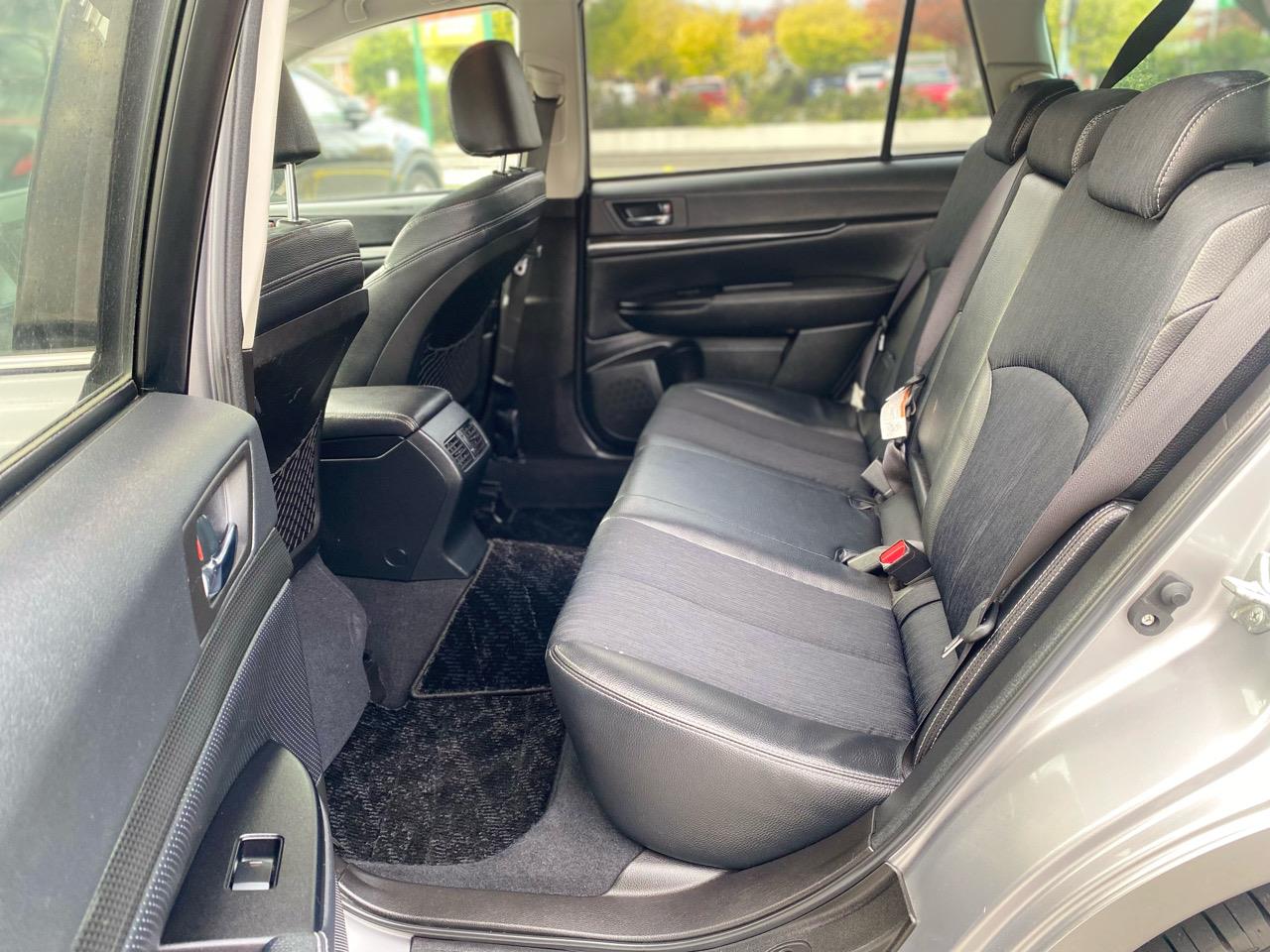 2009 Subaru Legacy WAGON Carousel 9