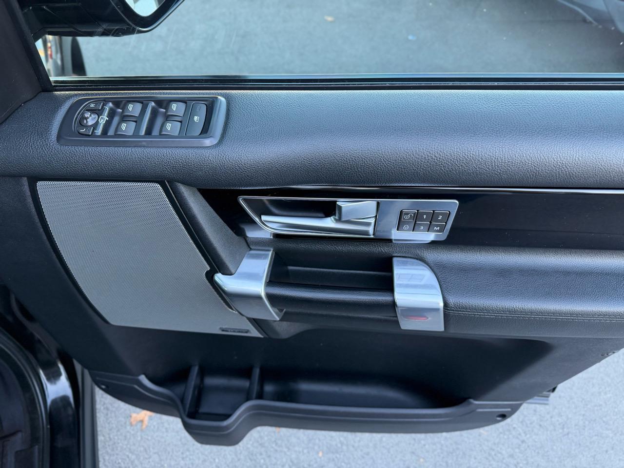 2016 Land Rover Discovery 4 SDV6 HSE Carousel 4