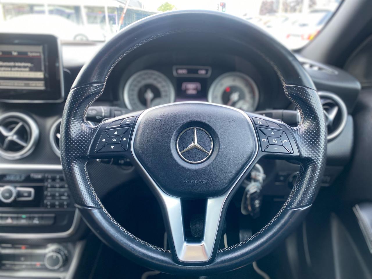2014 Mercedes-Benz A 200 Super Nice and Tidy Carousel 14