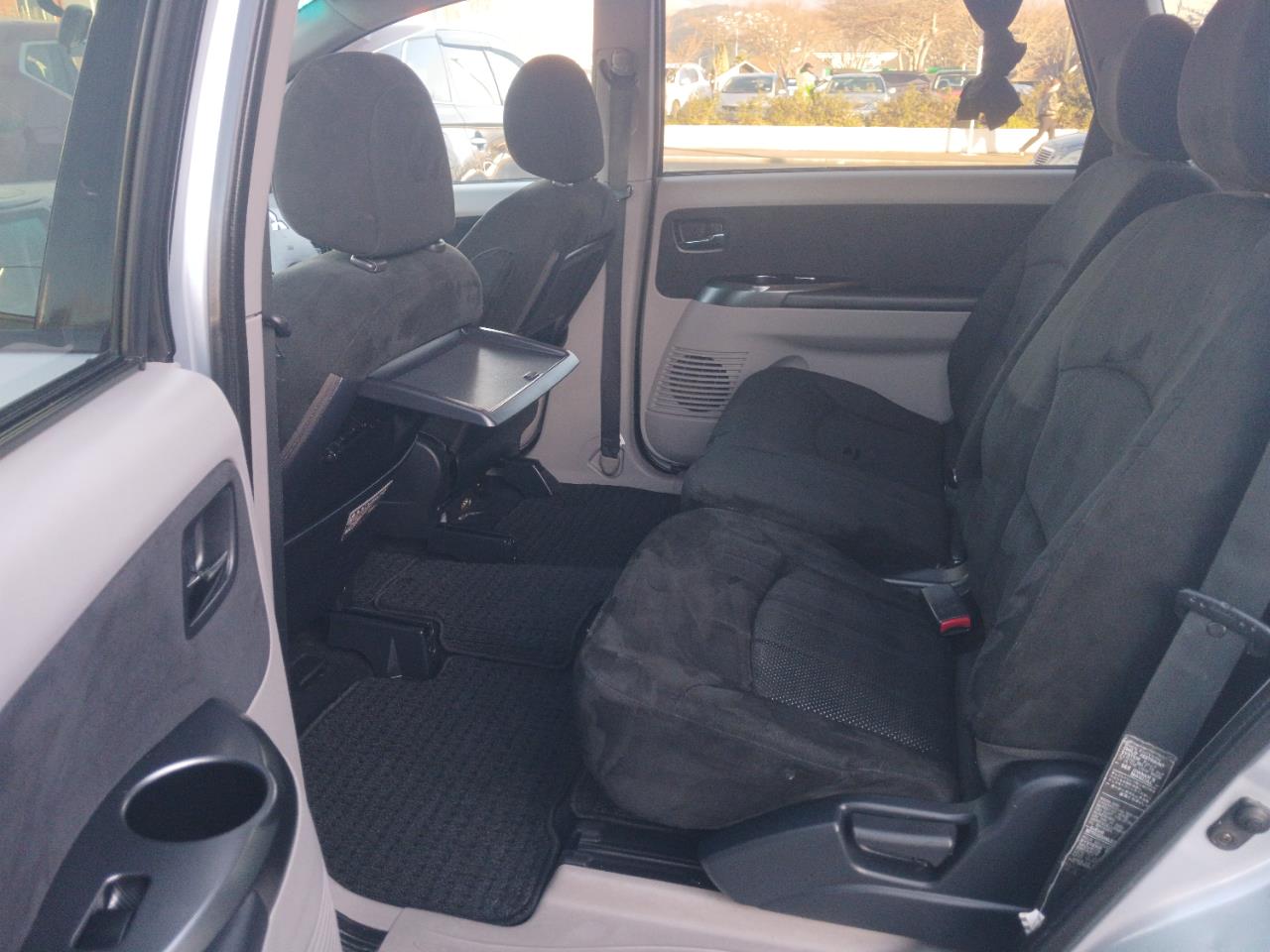 2006 Mitsubishi Grandis 7 Seater Carousel 10