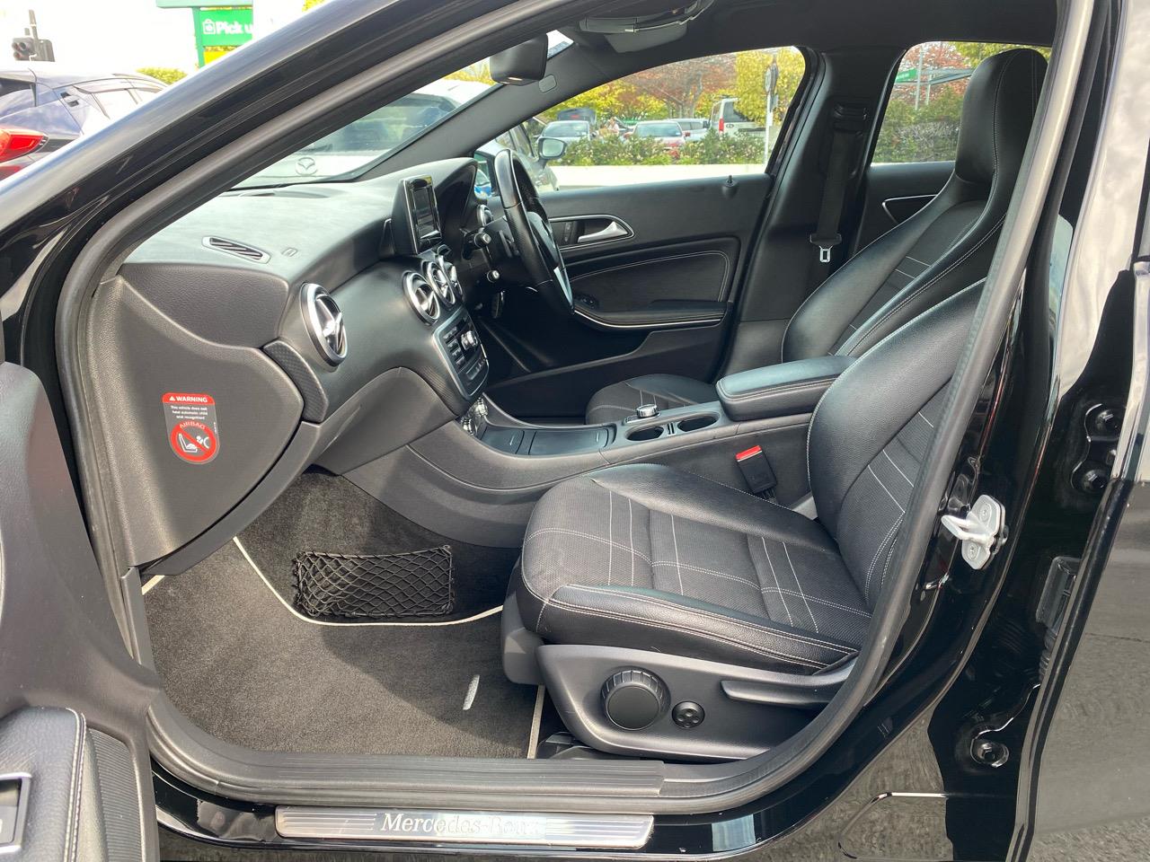 2014 Mercedes-Benz A 200 Super Nice and Tidy Carousel 1