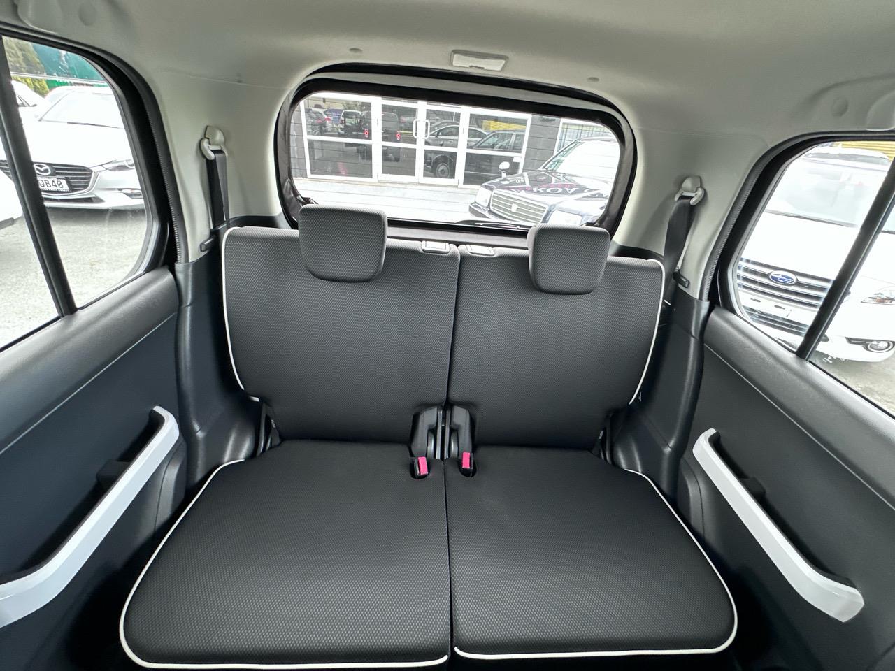 2015 Suzuki Hustler Hybrid / Nice & Tidy Carousel 5