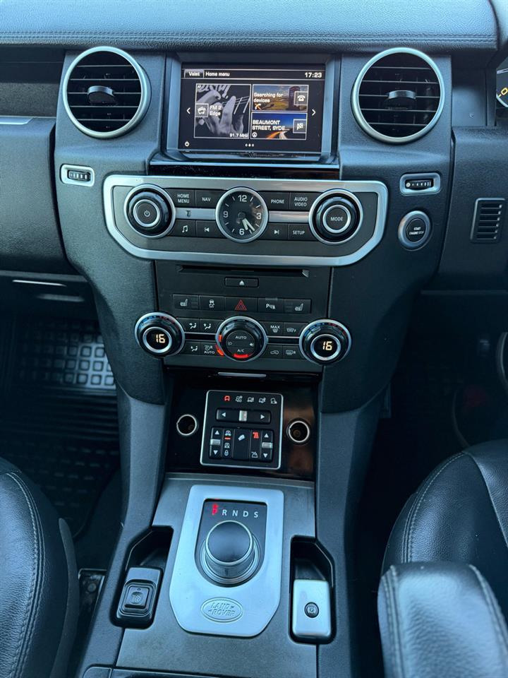 2016 Land Rover Discovery 4 SDV6 HSE Carousel 1
