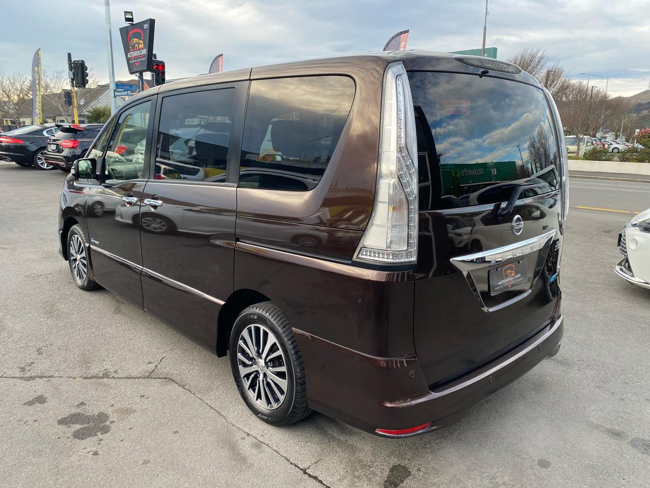 2015 Nissan Serena Both Sides Electric Sliding Doors Carousel 14