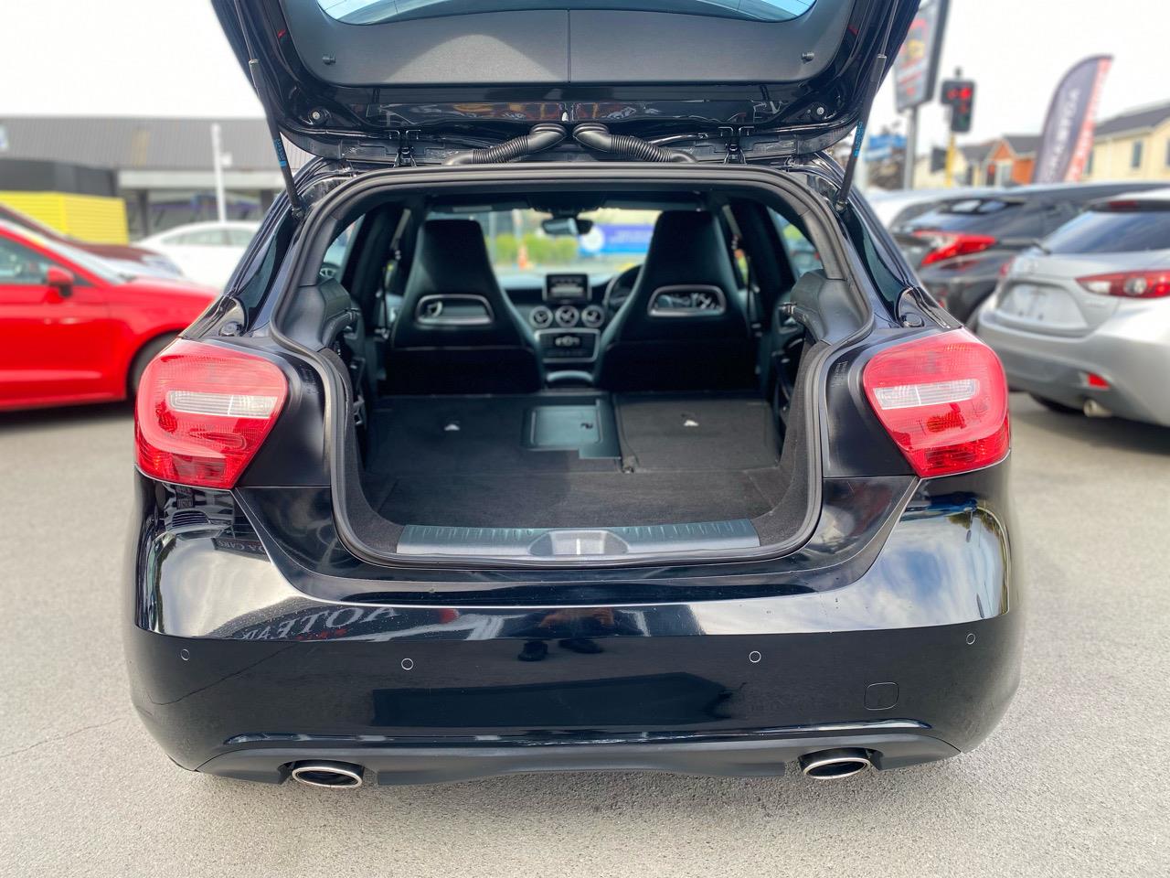2014 Mercedes-Benz A 200 Super Nice and Tidy Carousel 10