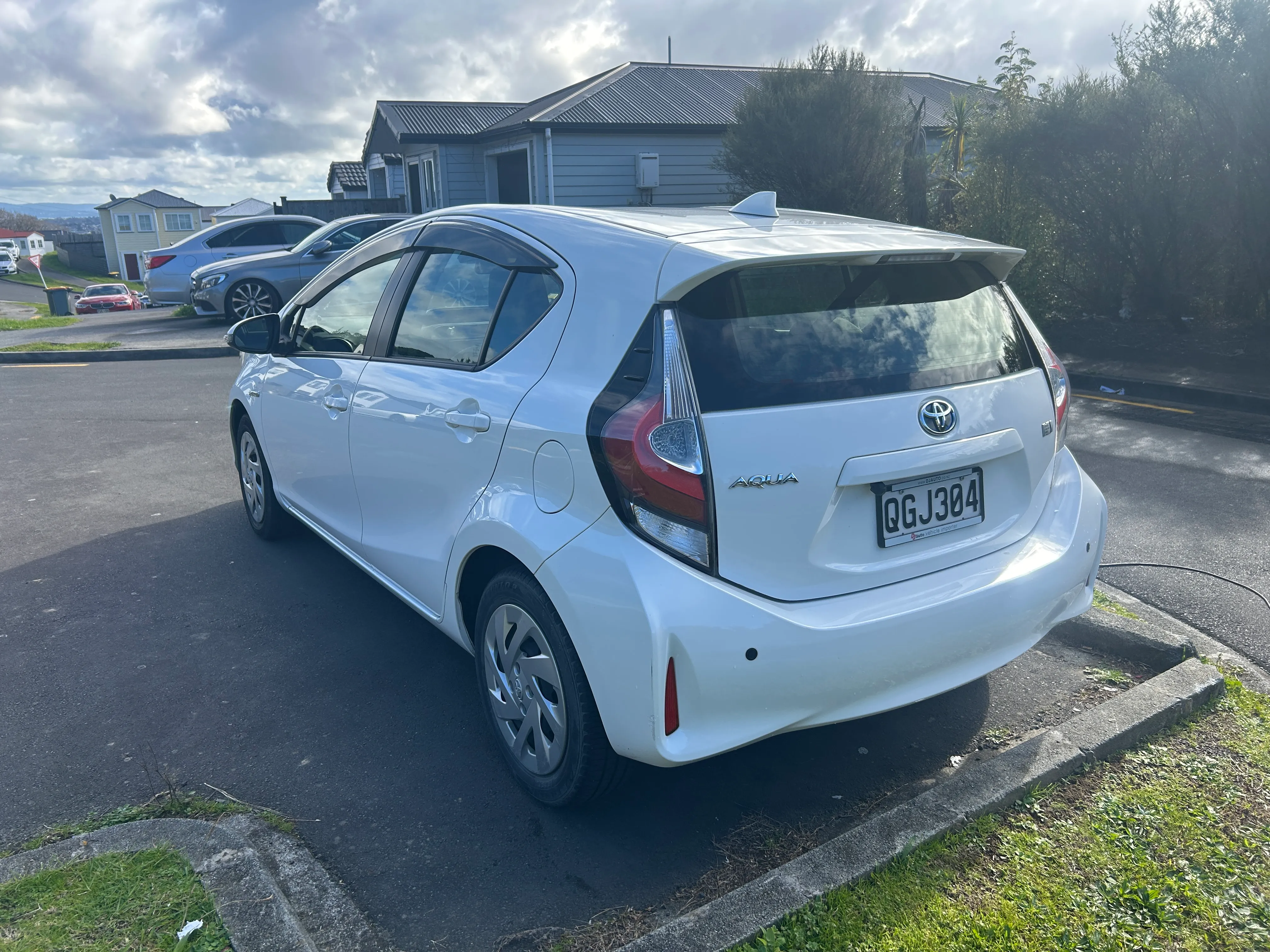 Toyota Aqua 2018 Carousel 3