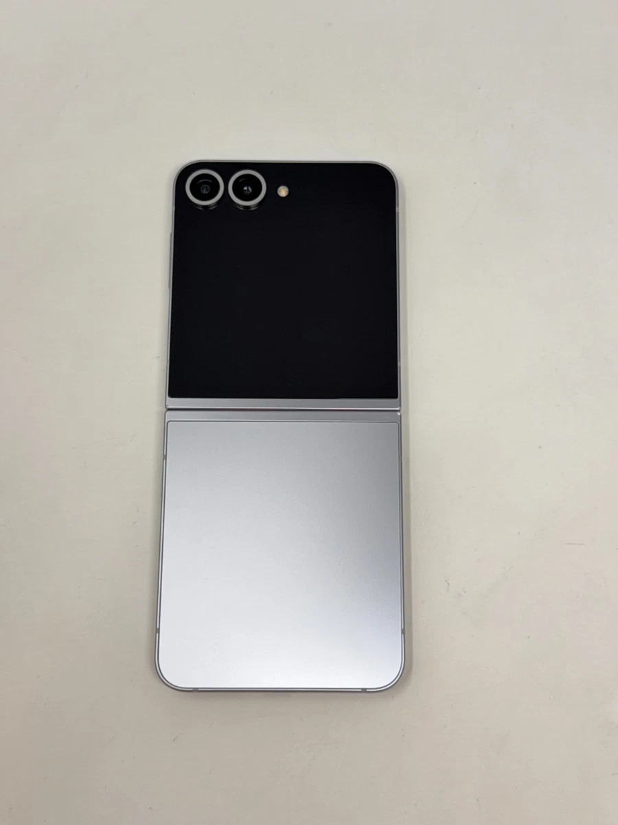 Samsung Galaxy Z Flip6 5G SM-F7410 Dual SIM 12GB RAM 512GB Carousel 4