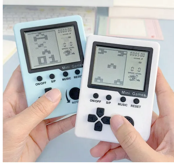 4pcs Classic Retro Mini Game Console, Built-In 26 Classic Games Carousel 3
