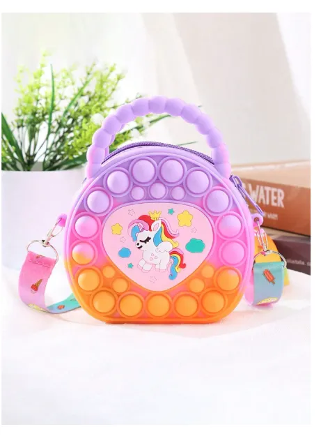 Heart-Shaped Handbag, Silicone Crossbody Bag Carousel 6