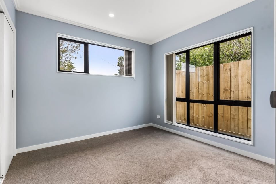34D Ennismore Road Mount Albert, Auckland, 1025 Carousel 3