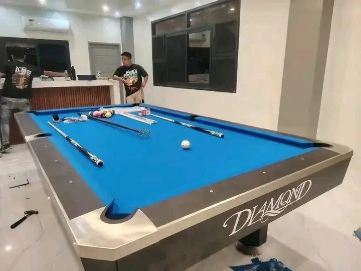Pool table
