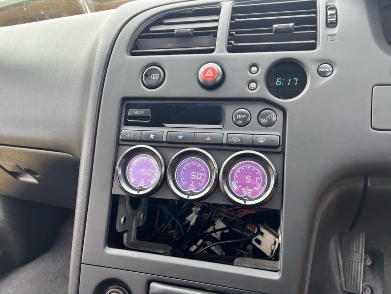 Nissan Skyline R33 & R34 GTST / GTR Triple 52mm DIN Gauge Pod