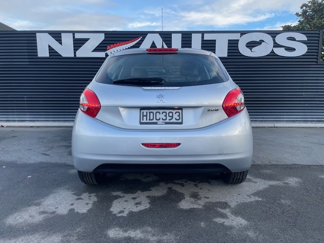 2013 Peugeot 208 Allure, Only 51kms! Carousel 5