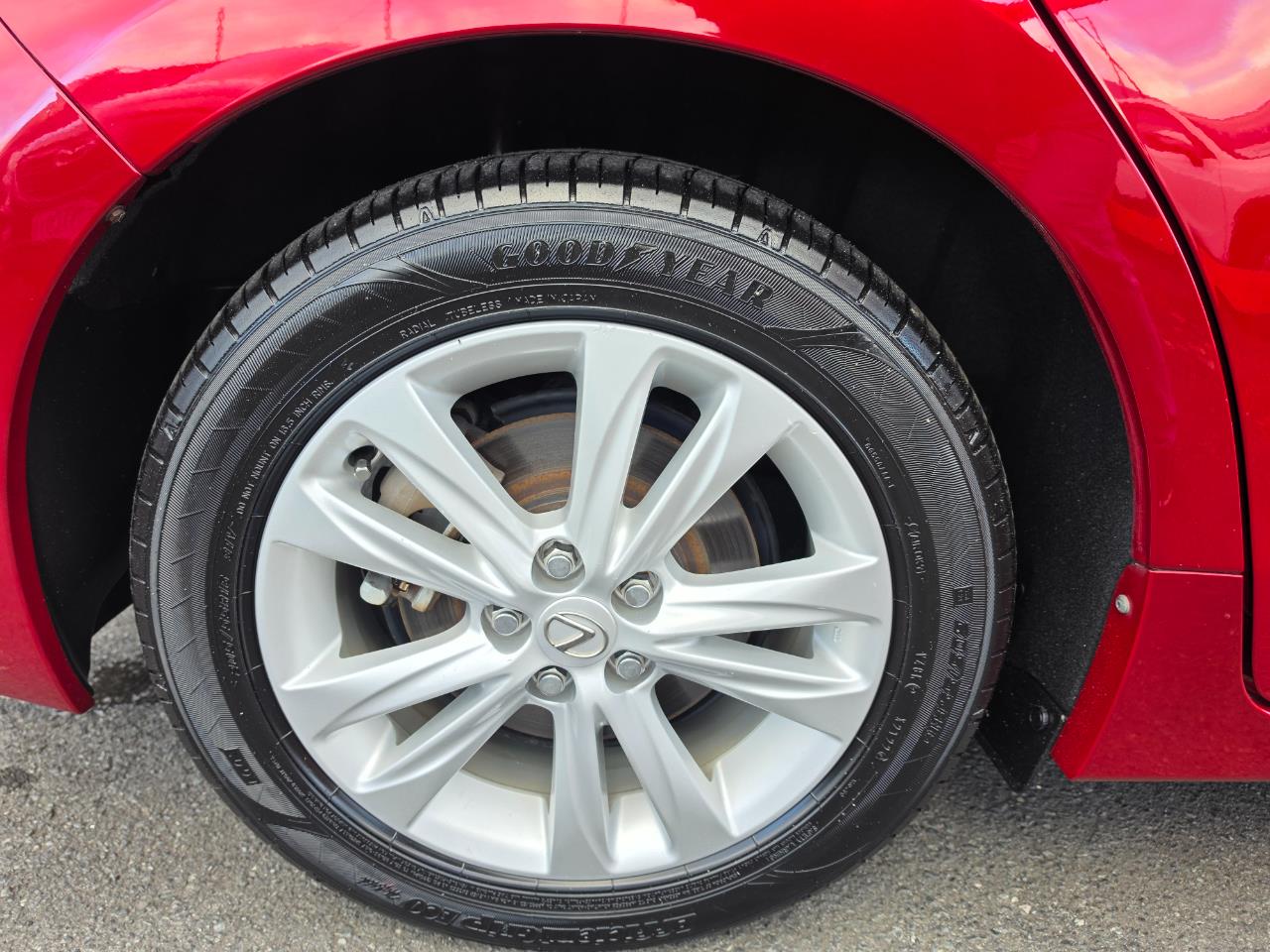 2014 Lexus CT200H Version C Carousel 5