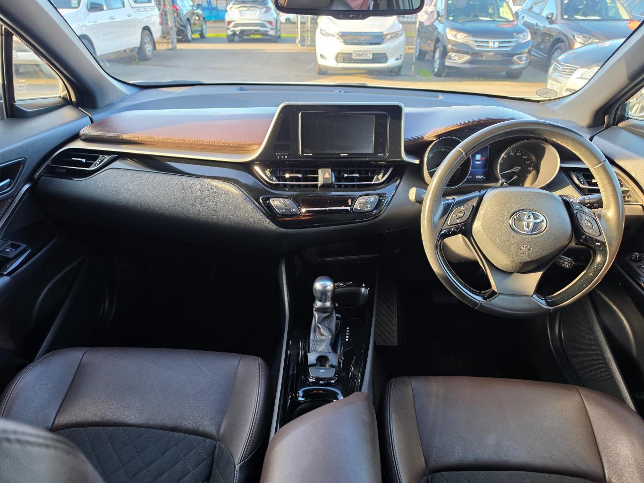 2017 Toyota C-HR G Carousel 11