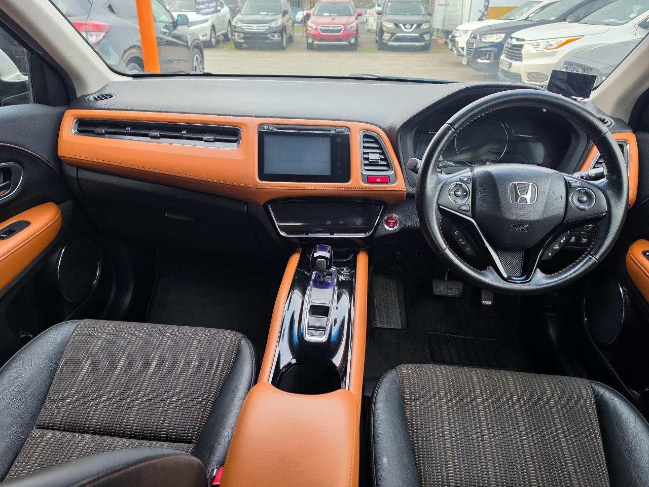 2014 Honda Vezel Hybrid Carousel 10