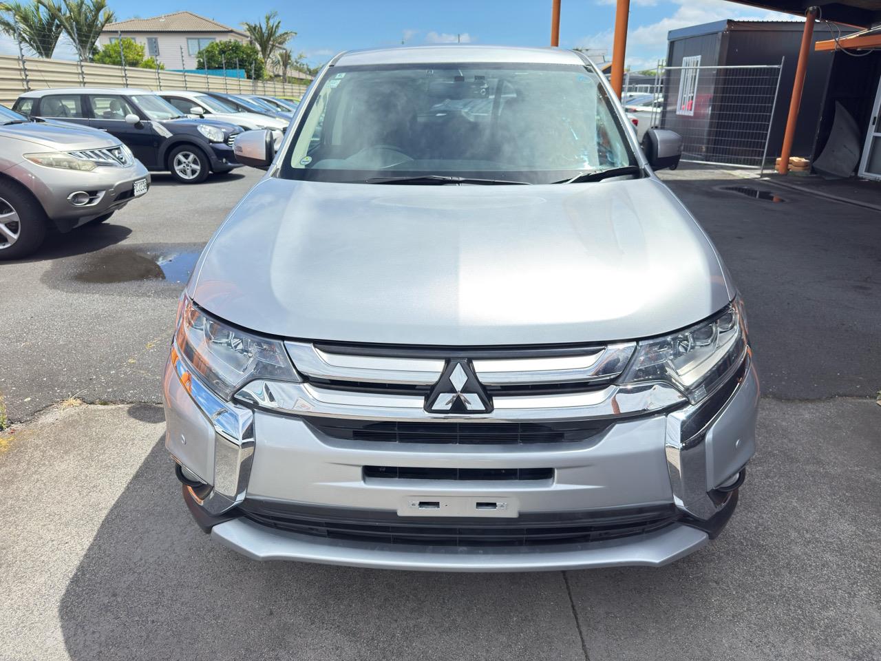 2017 Mitsubishi Outlander 7 Seater LS 2.4P/CVT Carousel 8
