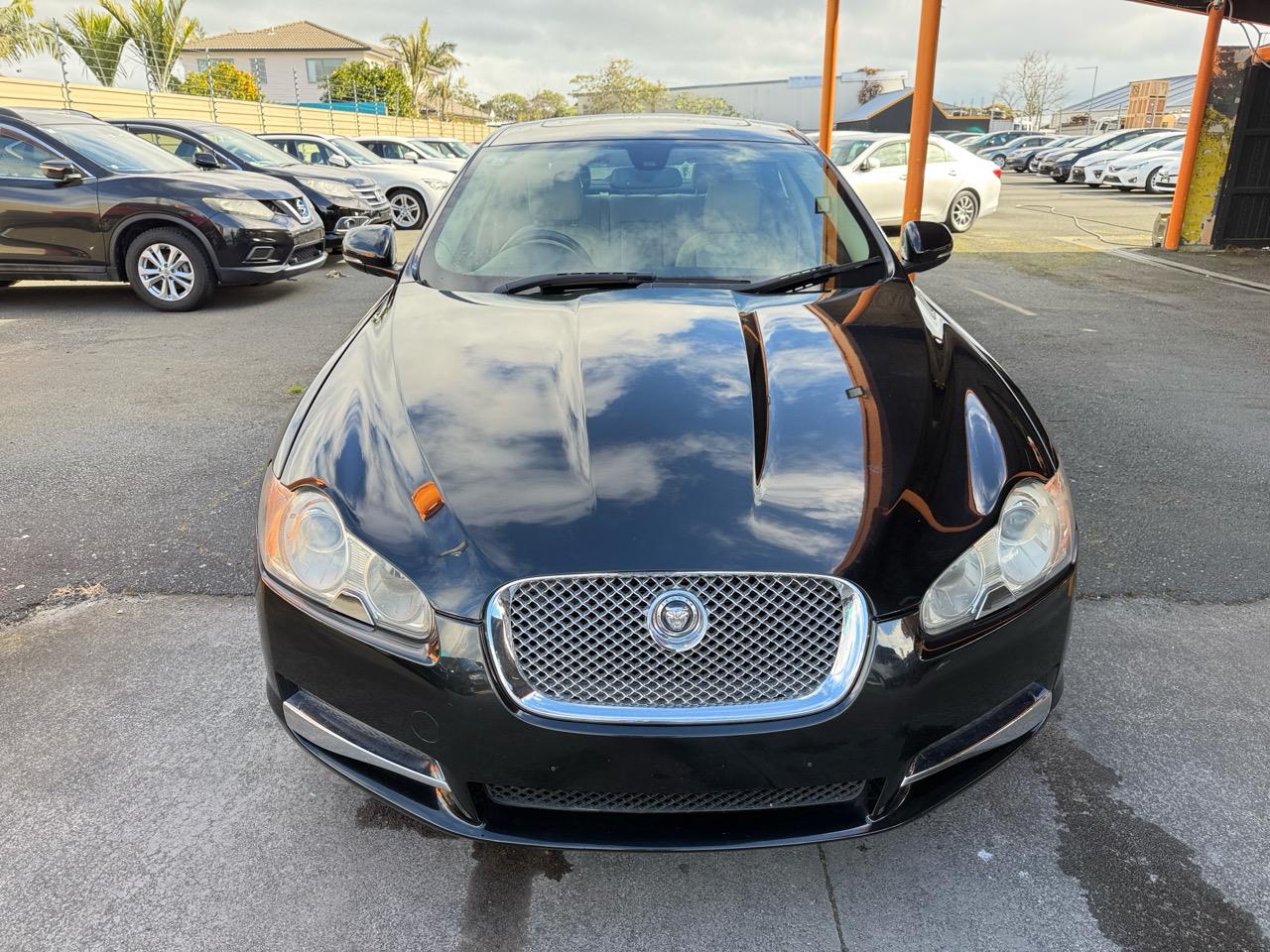 2011 Jaguar XF Sunroof Carousel 9
