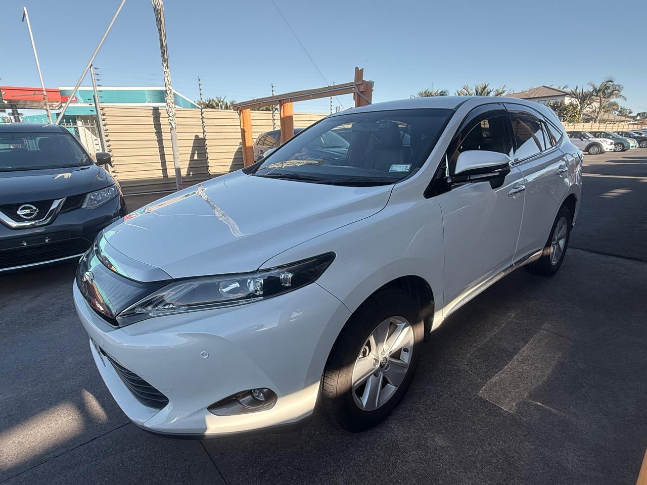 2014 Toyota Harrier Carousel 16