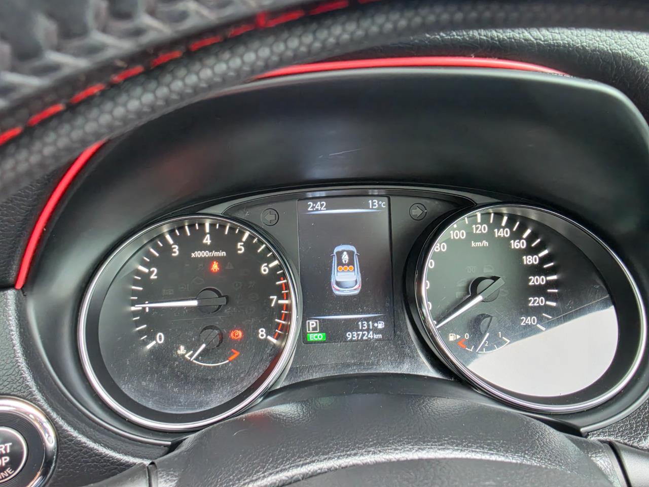 2015 Nissan Qashqai ST 2.0P/CVT Carousel 5