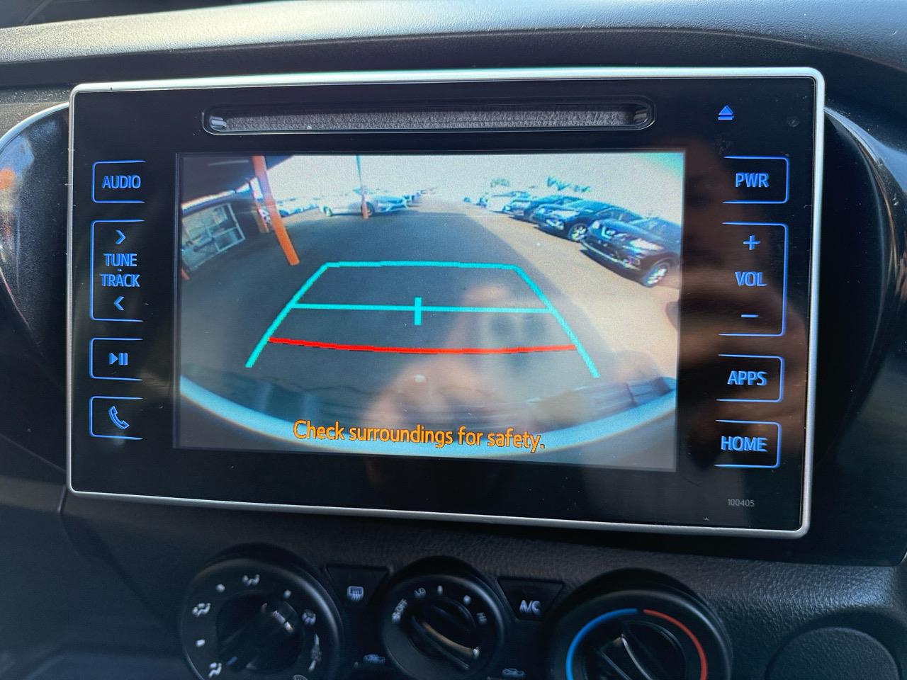 2016 Toyota Hilux Manual Carousel 4
