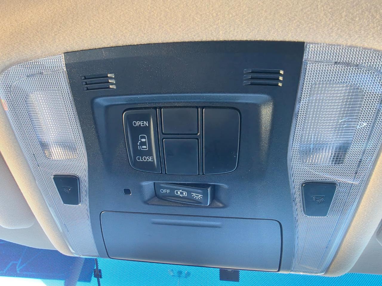 2017 Toyota Vellfire 2.5X Carousel 9