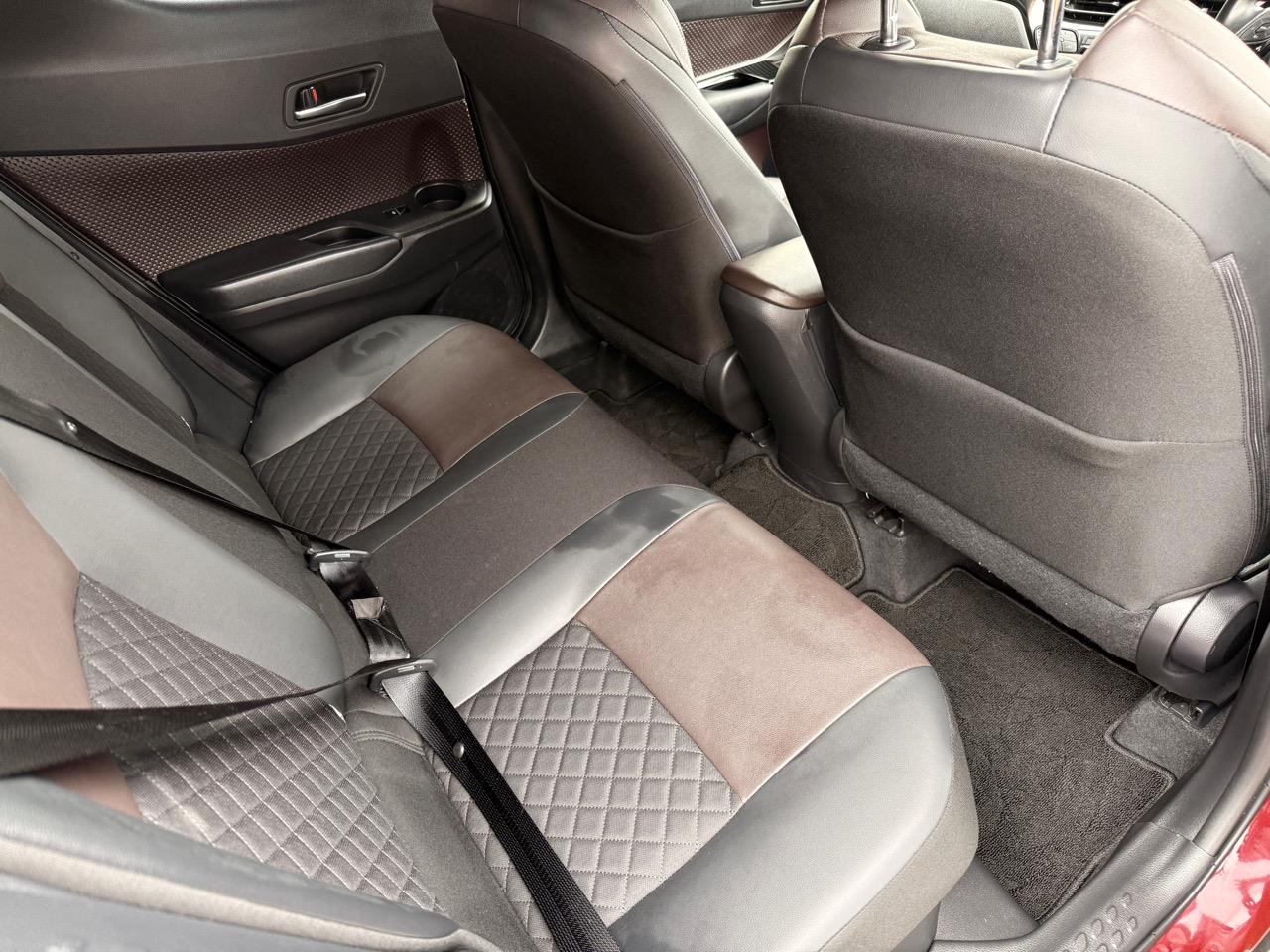 2018 Toyota C-HR G Carousel 3