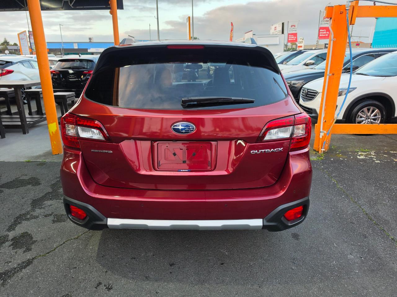 2017 Subaru Outback Premium 2.5 Leather Carousel 11