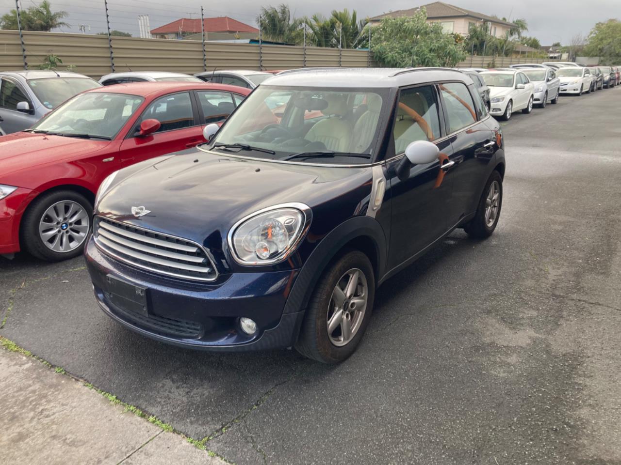 2012 Mini Cooper Crossover Carousel 3