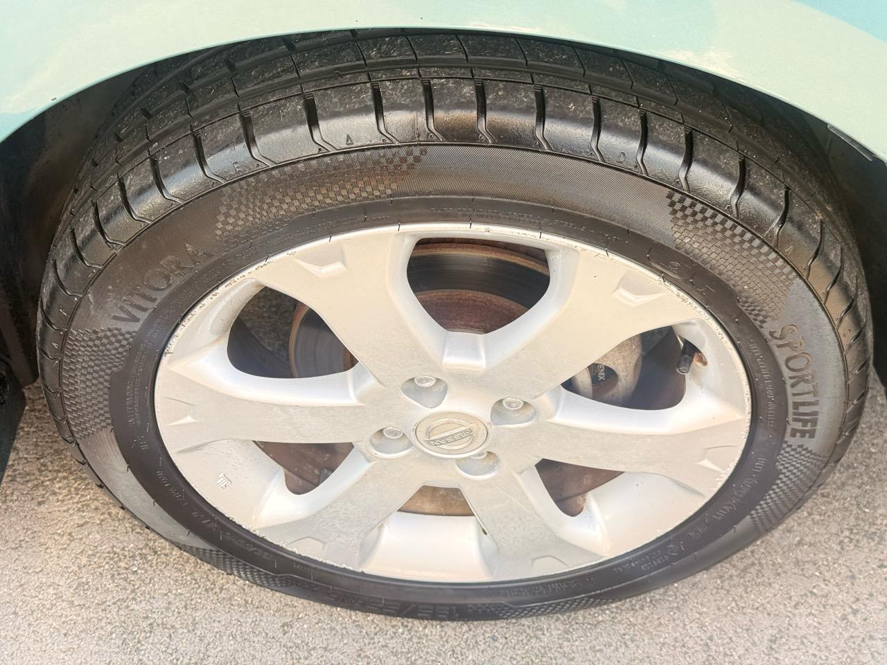 2005 Nissan Wingroad Carousel 11