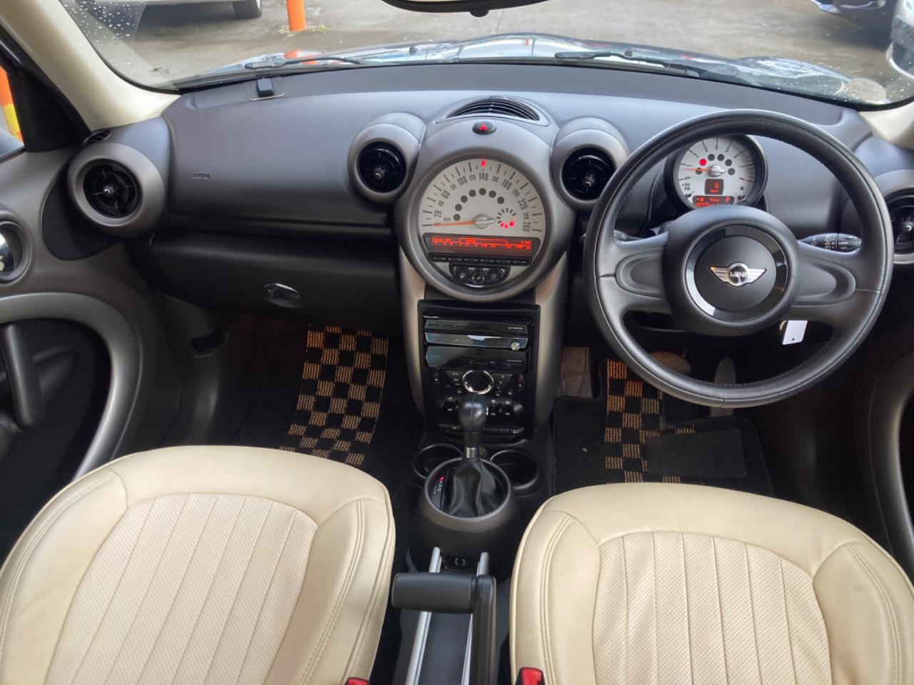 2012 Mini Cooper Crossover Carousel 7