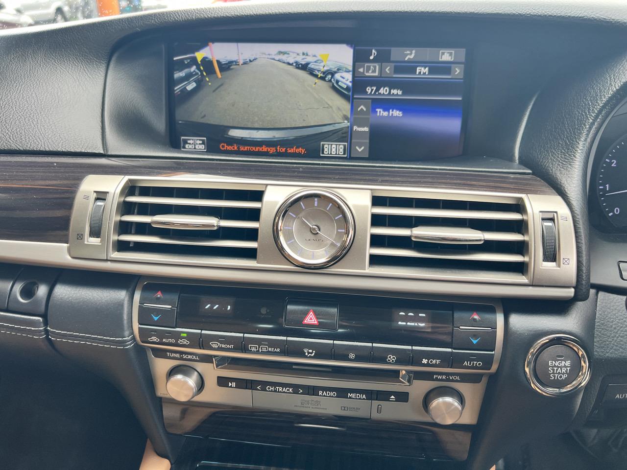 2015 Lexus LS460 V8 Luxury Carousel 6