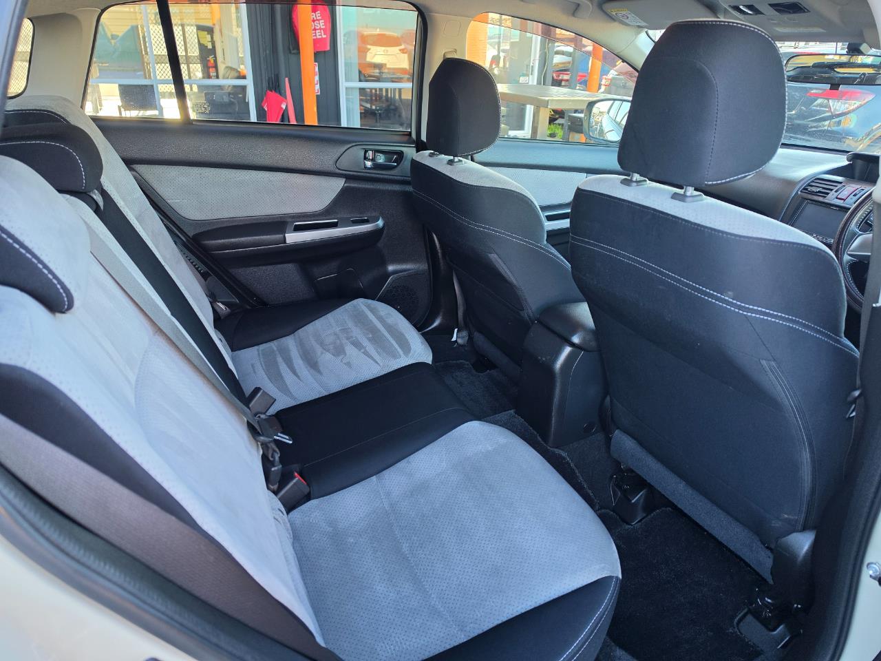 2013 Subaru Impreza XV Hybrid Carousel 13
