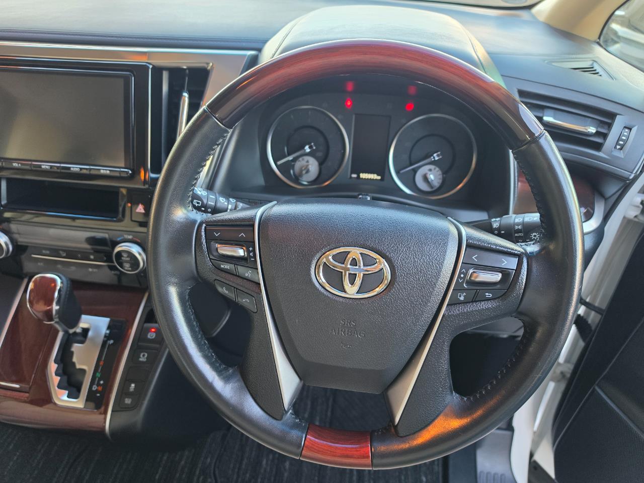 2017 Toyota Vellfire 2.5X Carousel 7