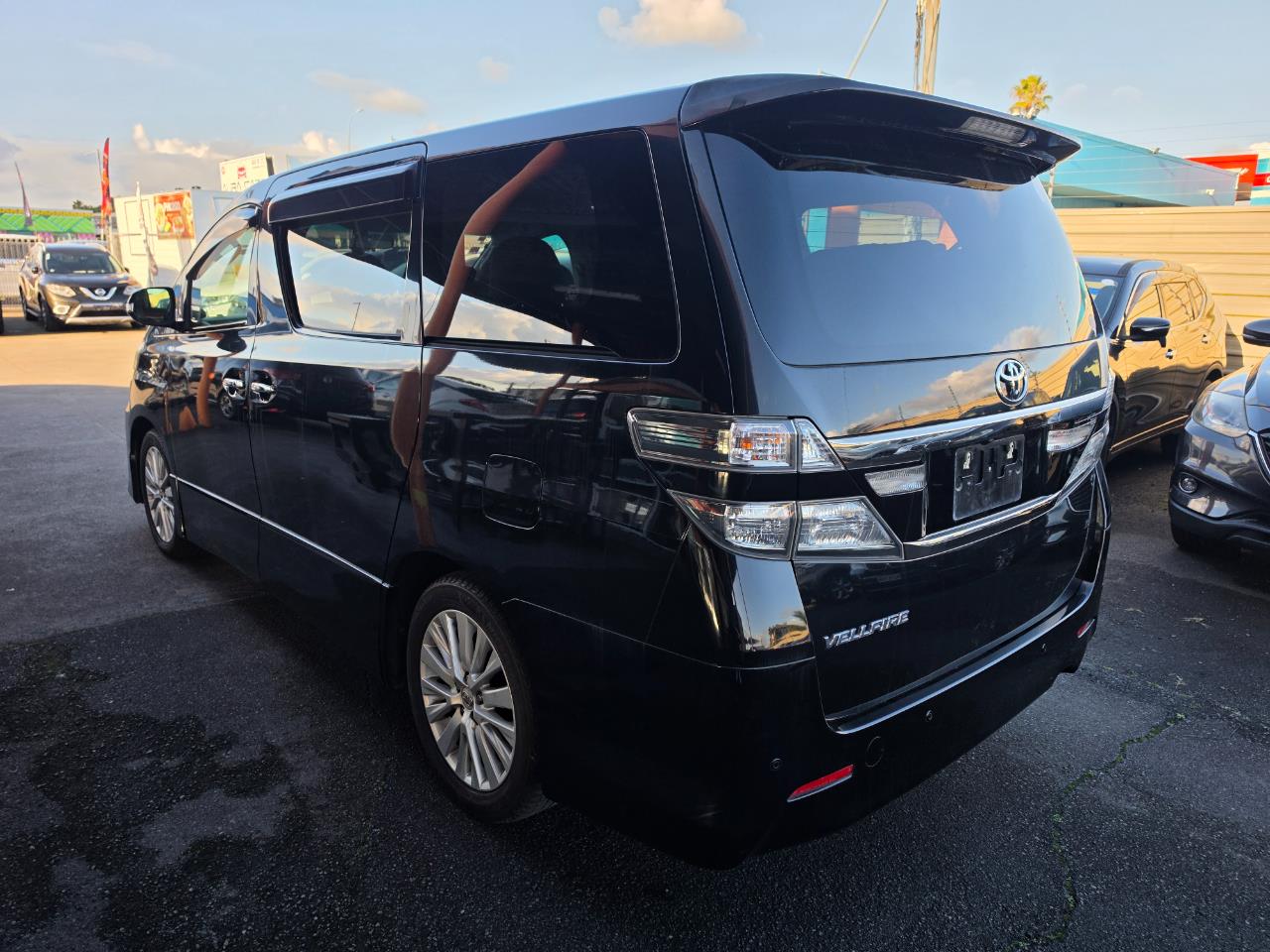 2013 Toyota Vellfire petrol Carousel 9