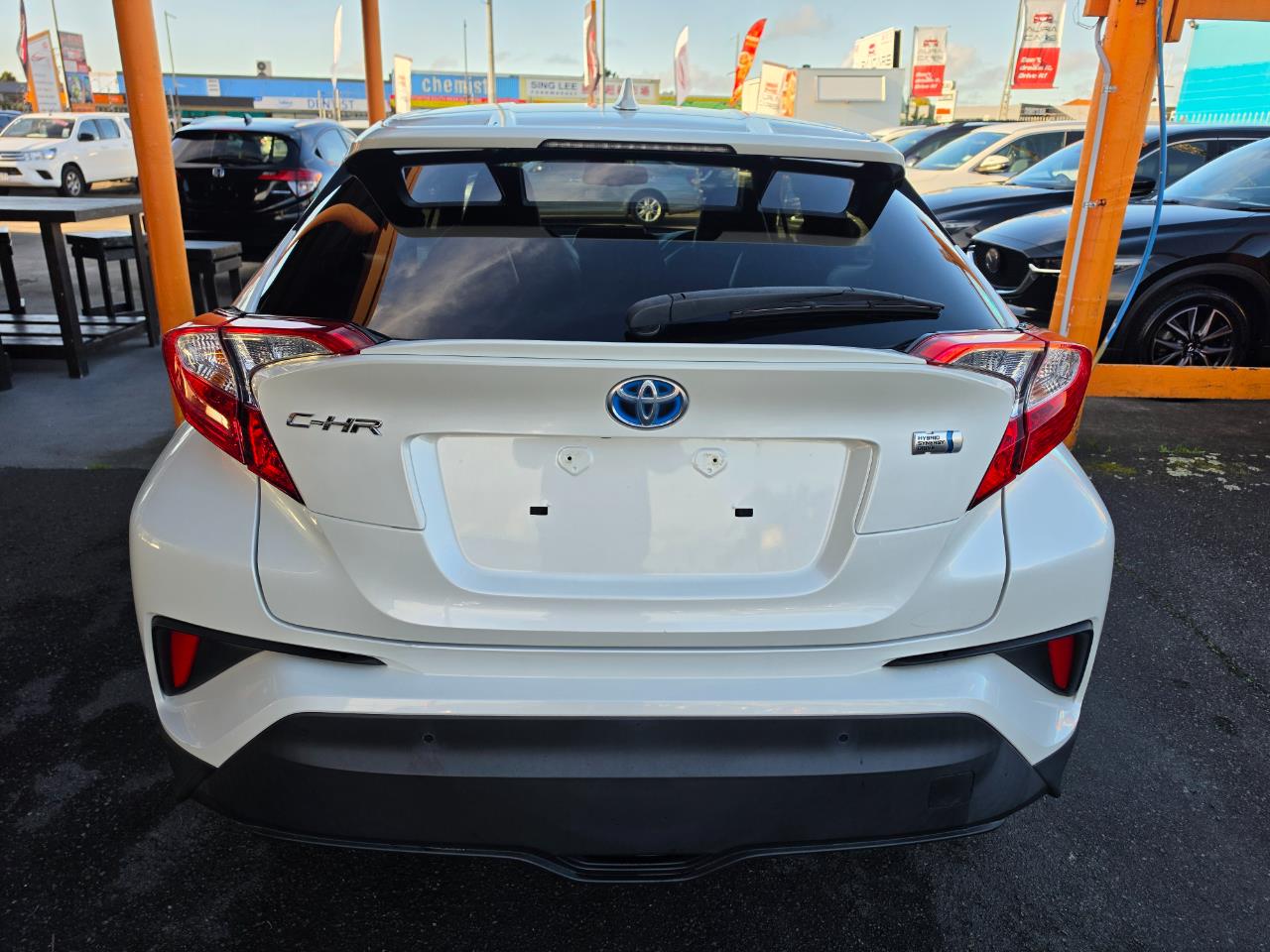 2017 Toyota C-HR G Carousel 9