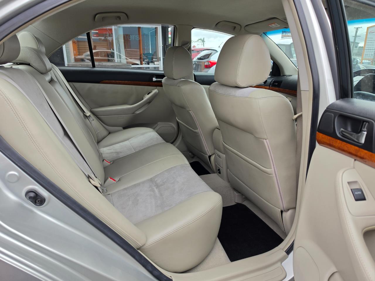 2006 Toyota Avensis 2.4L Carousel 10
