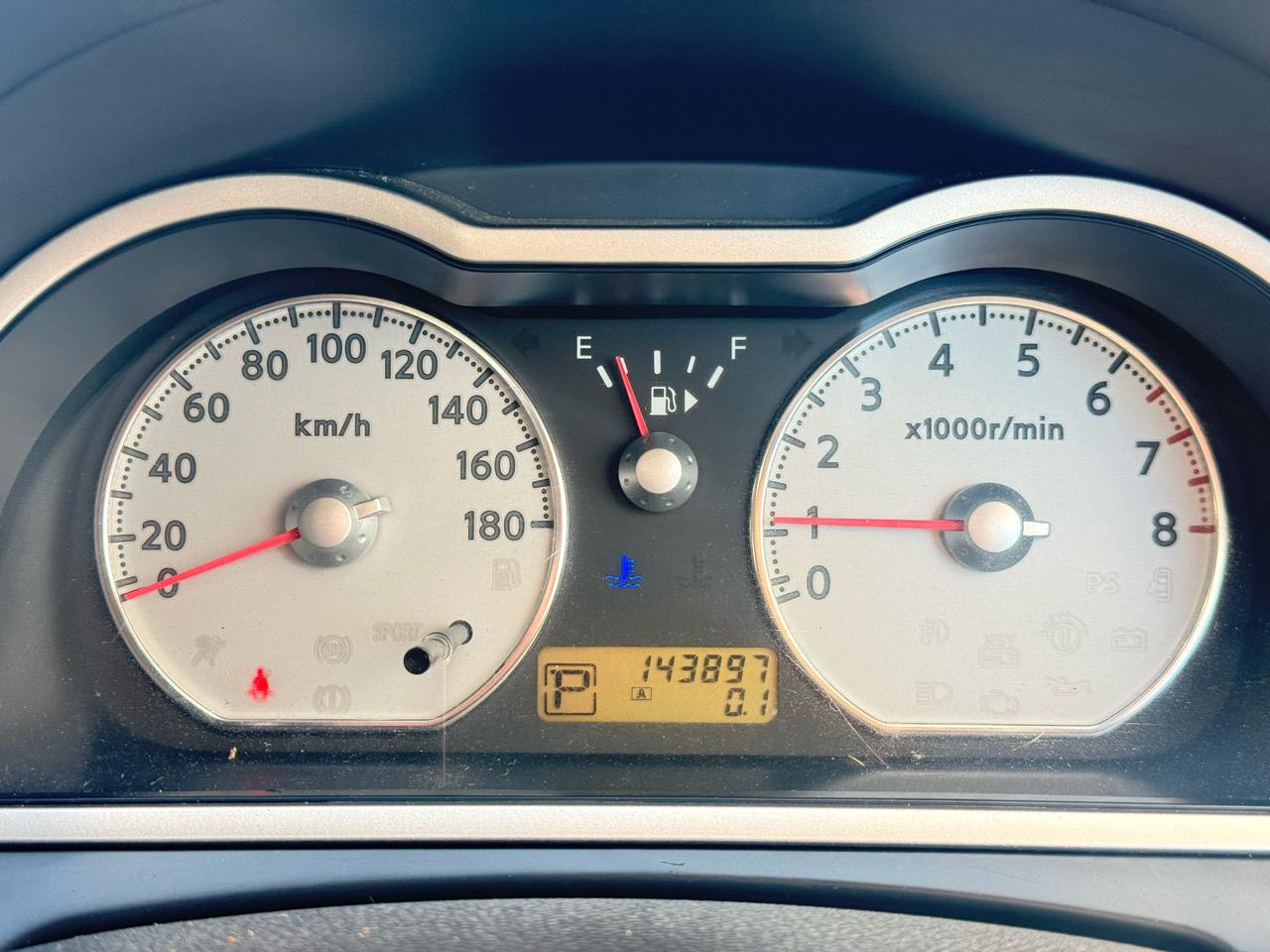 2005 Nissan Wingroad Carousel 12