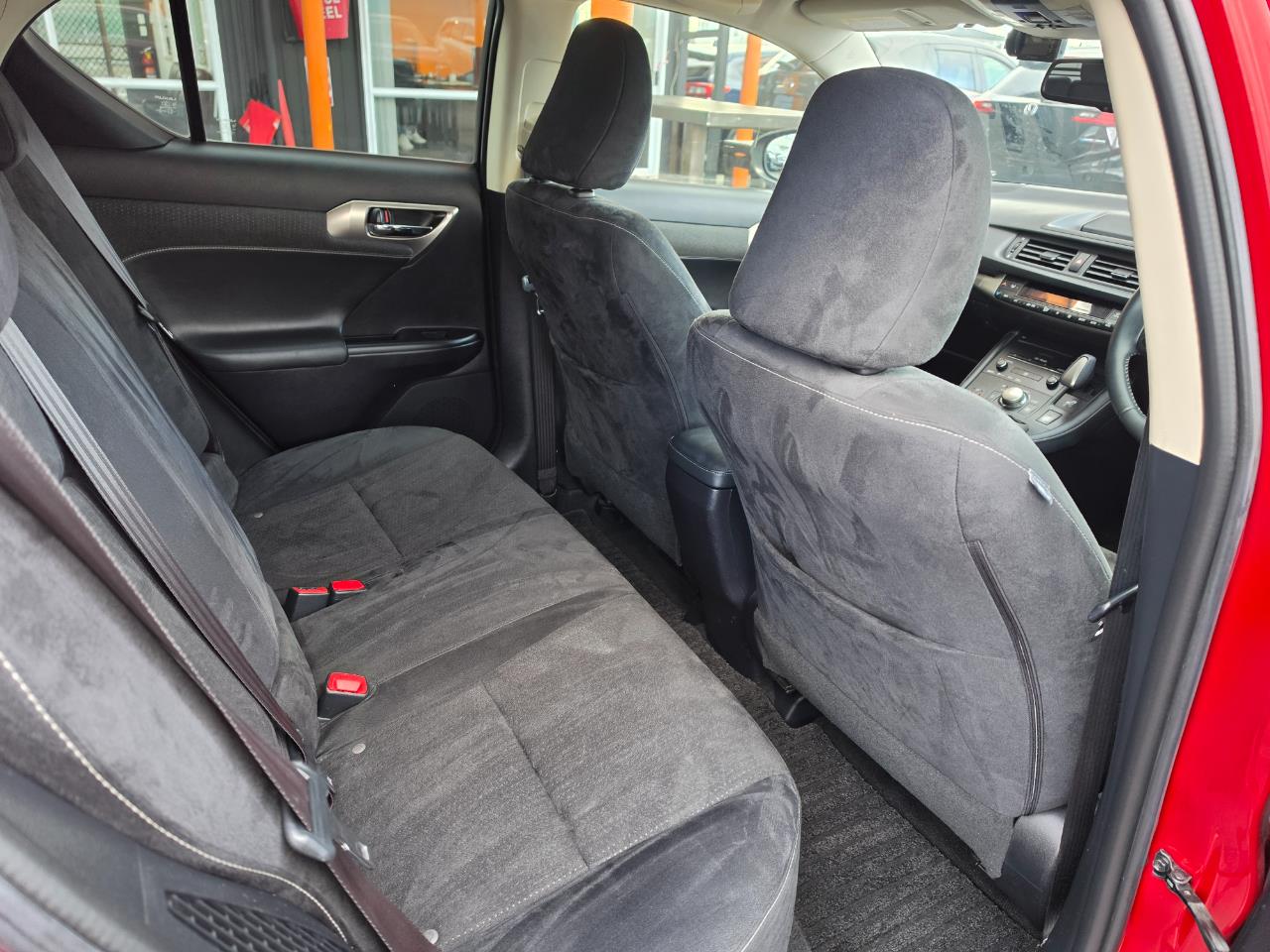 2014 Lexus CT200H Version C Carousel 14