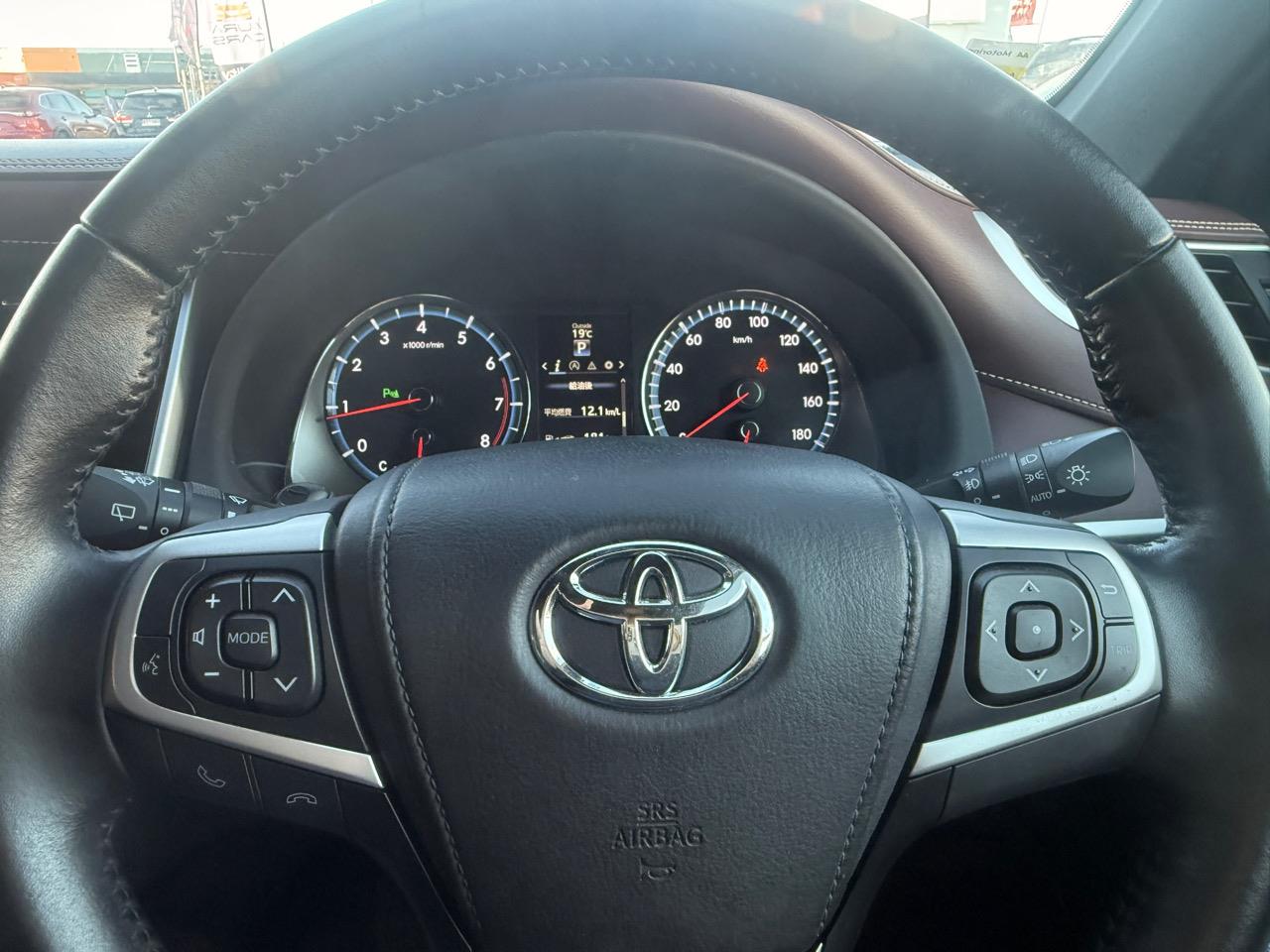 2014 Toyota Harrier Carousel 7