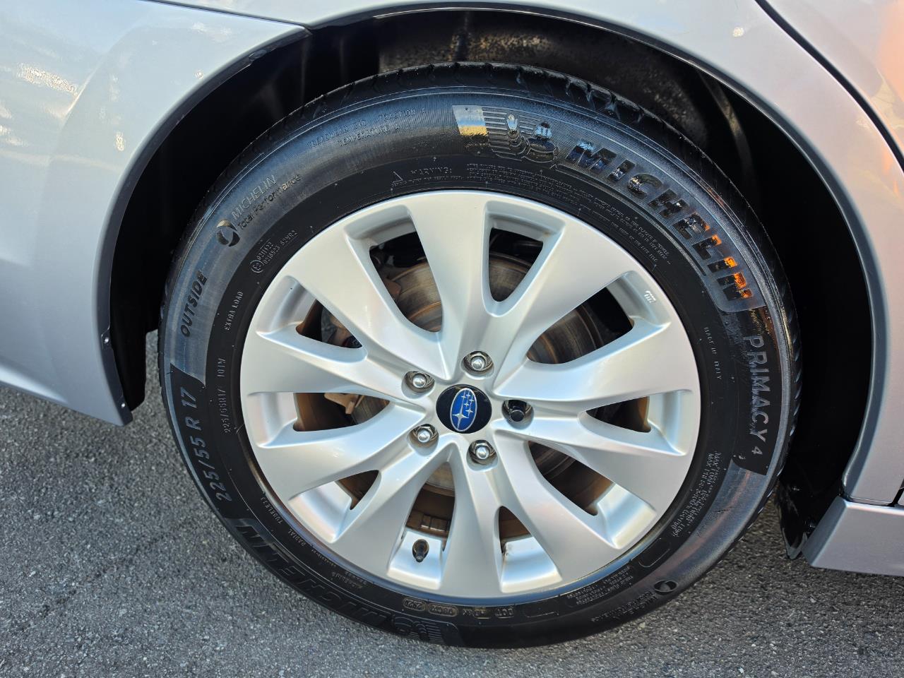 2015 Subaru Legacy B4 Carousel 2