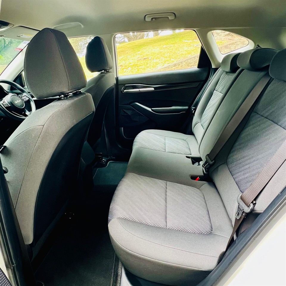 2022 Kia Seltos LX 2.0P/IV Carousel 4