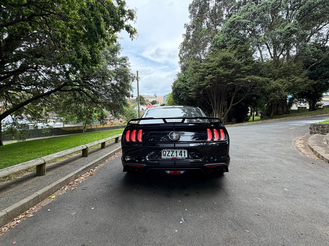2020 Ford Mustang 2.3L FASTBACK AT 2.3 Carousel 18